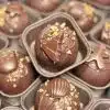 Chocolat - Handgemachter Mini Schokoladenkuchen mit ganache und Karamell und Valrhona-Schokolade, ohne Zuckerzusatz - Weihnachtsversion